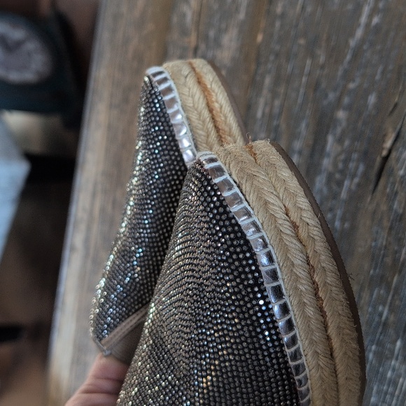 Steve Madden Rhinstone Pewter Espadrille Slip-Ons SZ 9.5B - Picture 6 of 11